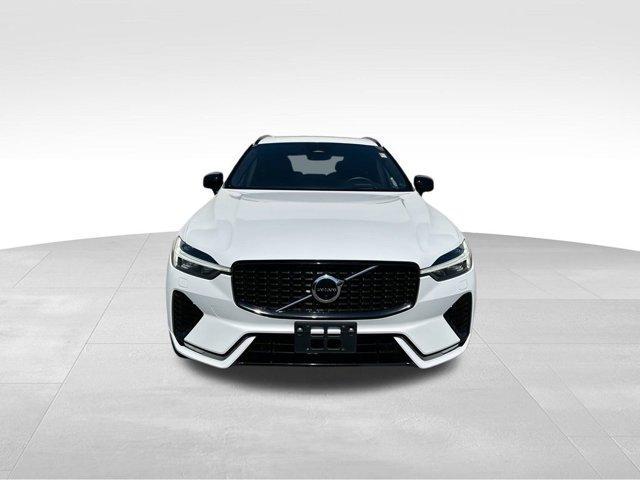 used 2022 Volvo XC60 car, priced at $32,955