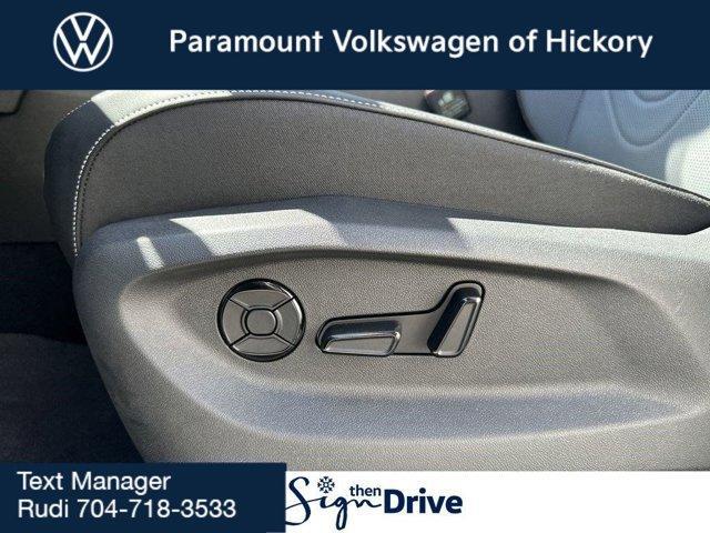 new 2025 Volkswagen Tiguan car, priced at $36,026