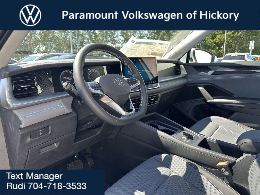 new 2025 Volkswagen Tiguan car, priced at $37,526