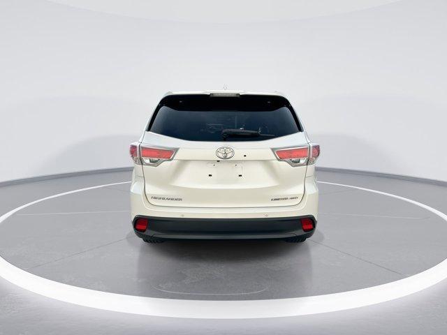 used 2015 Toyota Highlander car, priced at $19,900