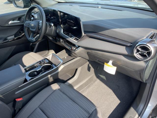 new 2026 Chevrolet Equinox car, priced at $31,995