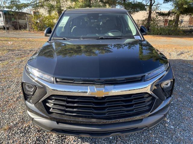 new 2025 Chevrolet TrailBlazer car, priced at $27,730