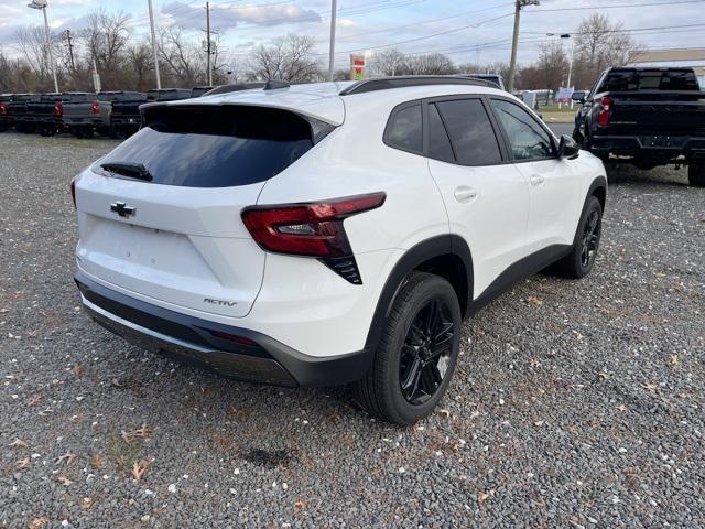 new 2025 Chevrolet Trax car, priced at $25,940