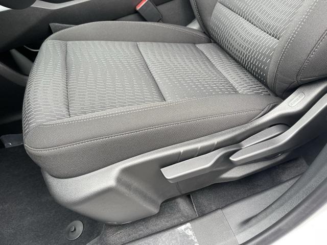 new 2026 Chevrolet Equinox car, priced at $29,995