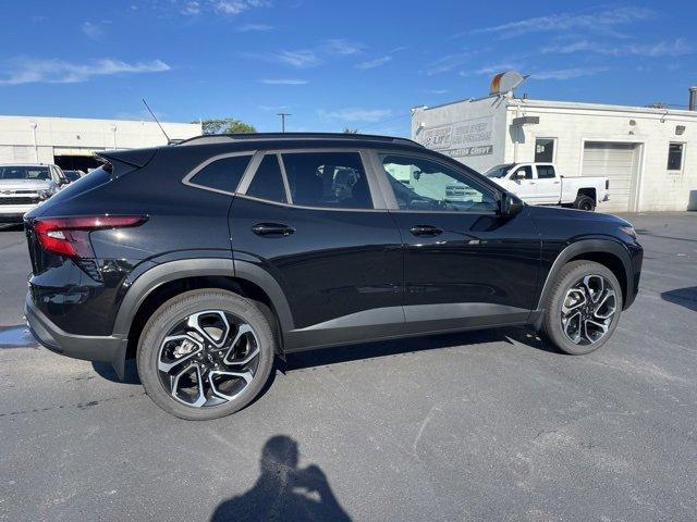 new 2025 Chevrolet Trax car, priced at $26,635