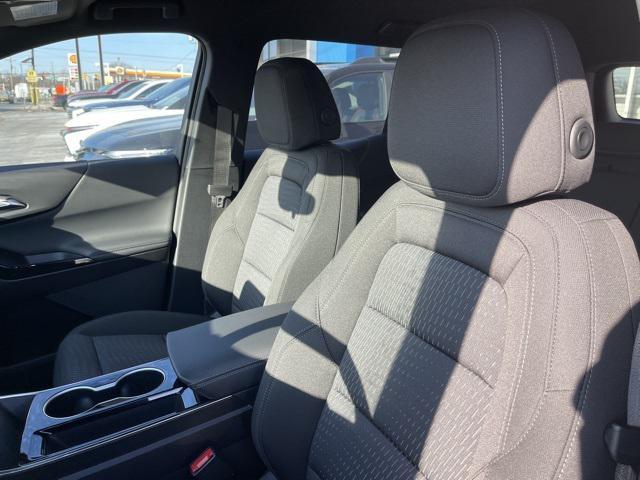 new 2025 Chevrolet Equinox car, priced at $29,995