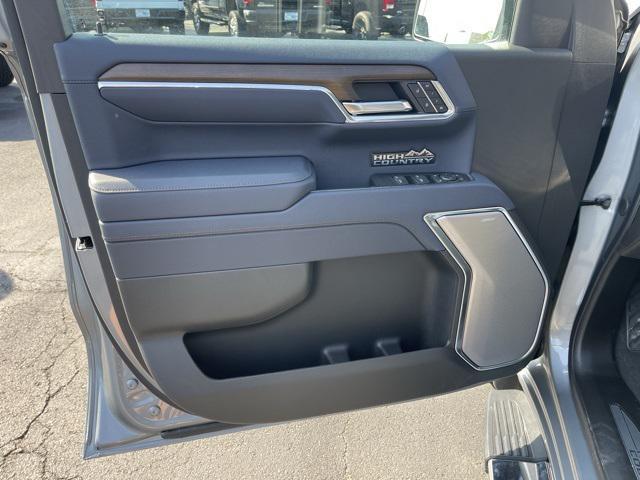 new 2025 Chevrolet Silverado 1500 car, priced at $72,173