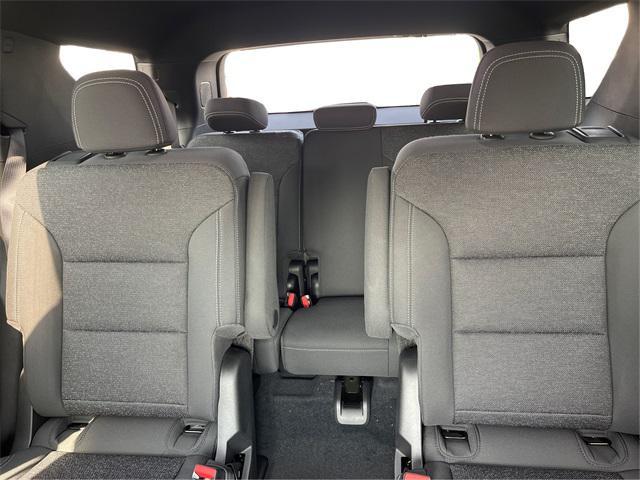 new 2025 Chevrolet Traverse car, priced at $41,045