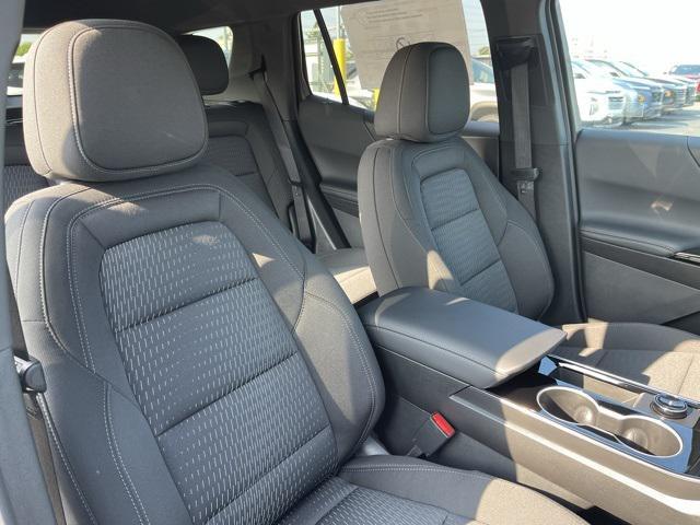 new 2026 Chevrolet Equinox car, priced at $31,995