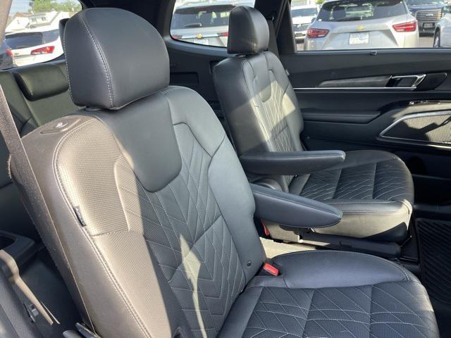 used 2024 Kia Telluride car, priced at $44,900