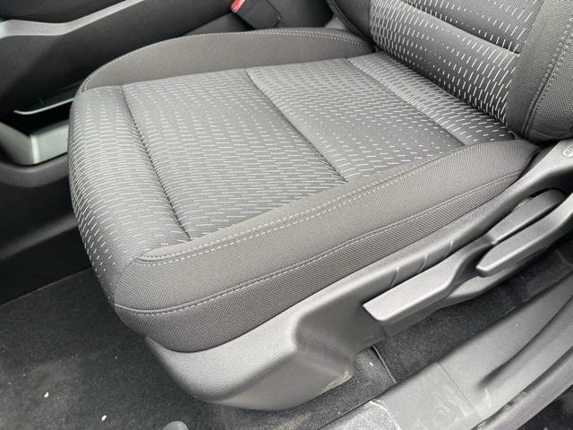 new 2026 Chevrolet Equinox car, priced at $29,995