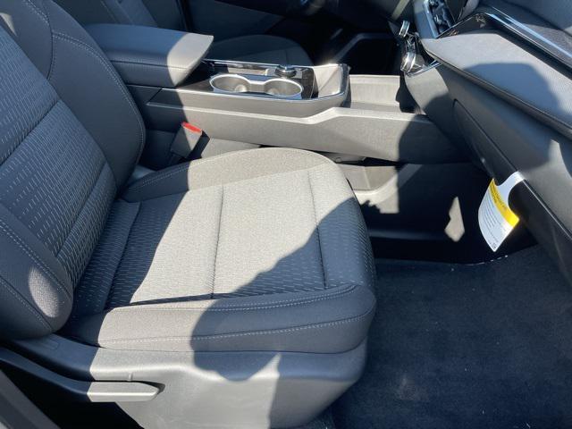 new 2026 Chevrolet Equinox car, priced at $32,940