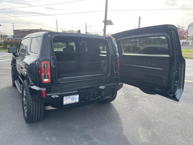 used 2025 GMC HUMMER EV SUV car, priced at $75,900
