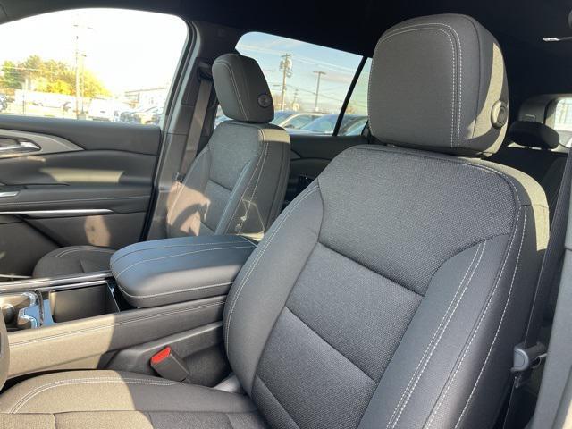 new 2026 Chevrolet Traverse car, priced at $42,545