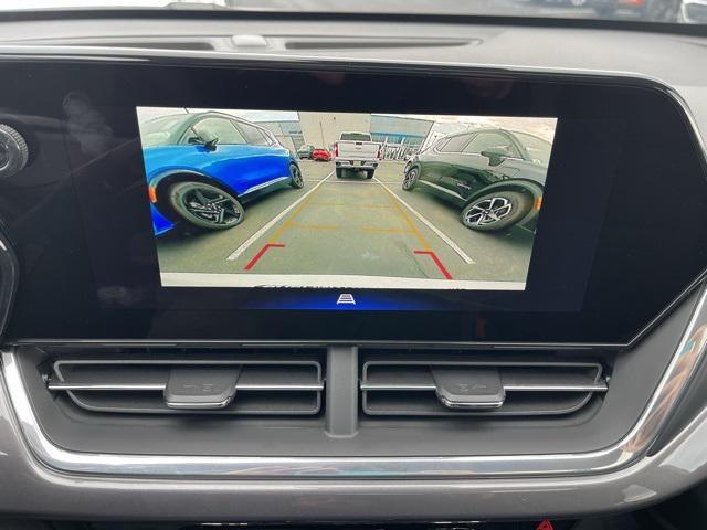 new 2025 Chevrolet Trax car, priced at $27,695