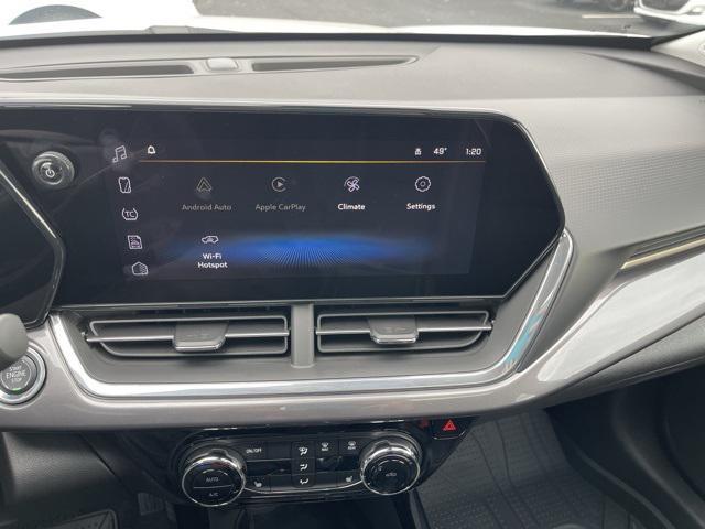 new 2025 Chevrolet Trax car, priced at $27,695