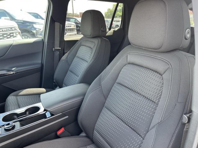 new 2026 Chevrolet Equinox car, priced at $32,940