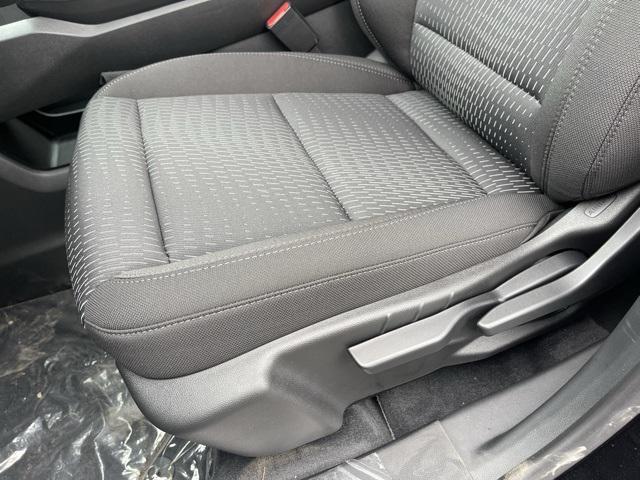 new 2026 Chevrolet Equinox car, priced at $31,995