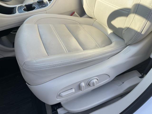 used 2020 GMC Acadia car, priced at $29,900