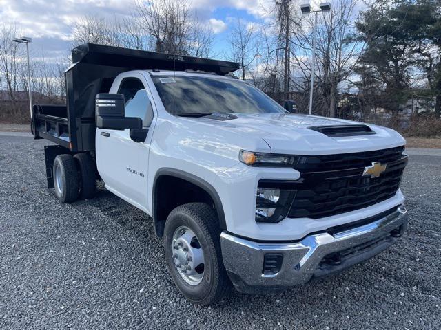 new 2025 Chevrolet Silverado 3500 car, priced at $64,900