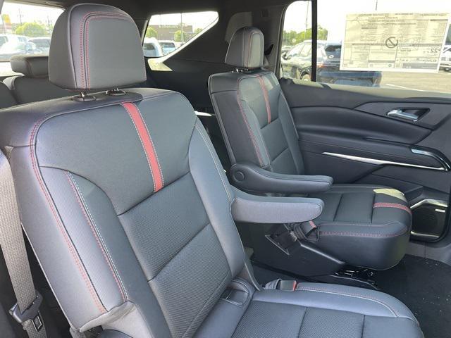 new 2026 Chevrolet Traverse car, priced at $57,290