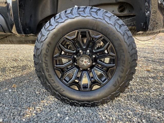 new 2025 Chevrolet Silverado 2500 car, priced at $93,900