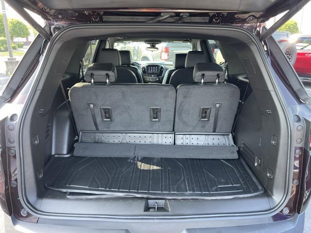used 2023 Chevrolet Traverse car, priced at $31,900