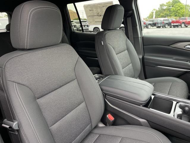 new 2026 Chevrolet Traverse car, priced at $43,120