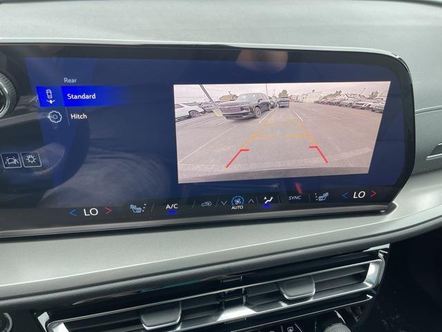 new 2026 Chevrolet Traverse car, priced at $43,120