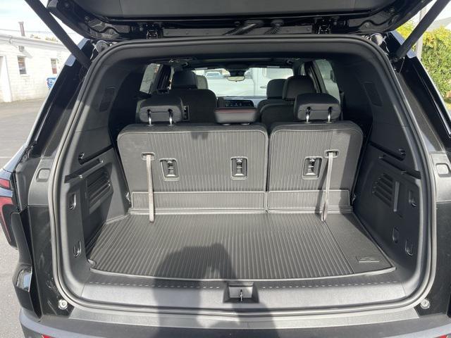 new 2026 Chevrolet Traverse car, priced at $58,375