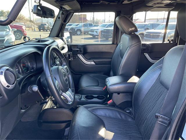 used 2015 Jeep Wrangler Unlimited car, priced at $22,900