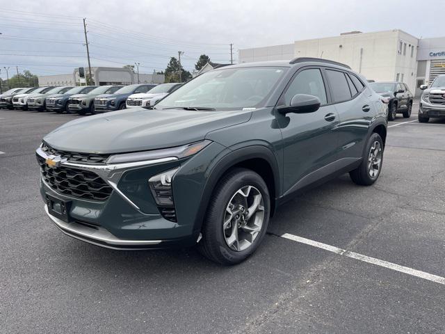 new 2025 Chevrolet Trax car, priced at $25,500
