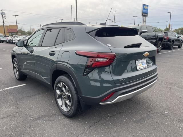 new 2025 Chevrolet Trax car, priced at $25,500