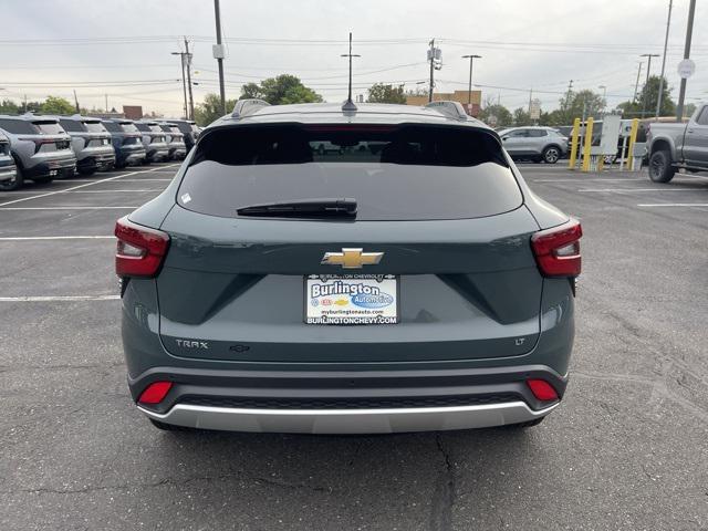 new 2025 Chevrolet Trax car, priced at $25,500