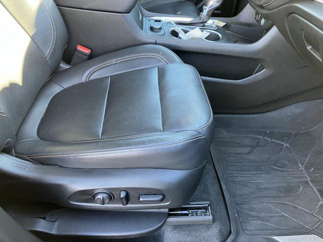 used 2021 Chevrolet Traverse car, priced at $30,900