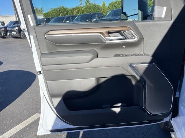 new 2026 Chevrolet Silverado 3500 car, priced at $90,445