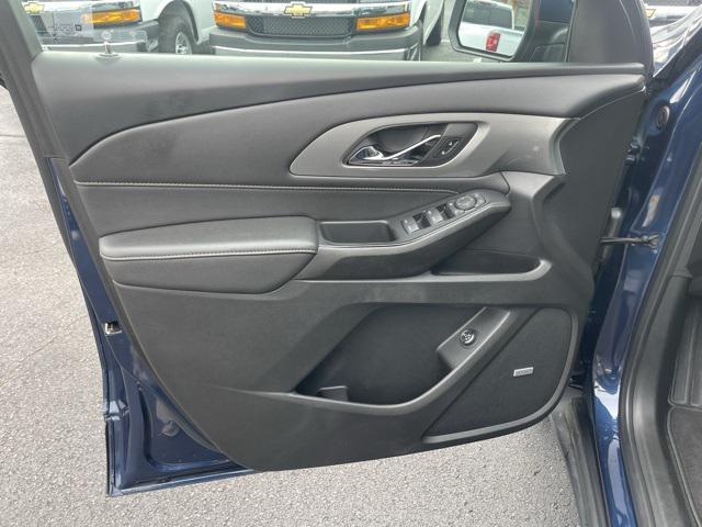 used 2023 Chevrolet Traverse car, priced at $32,900