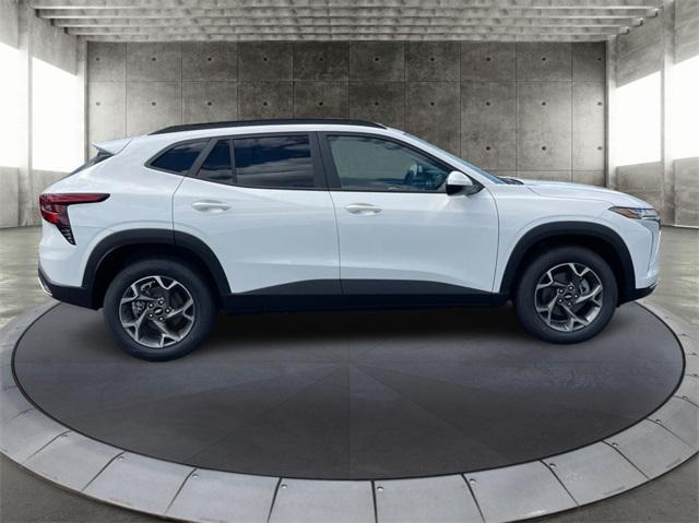 new 2025 Chevrolet Trax car, priced at $26,010