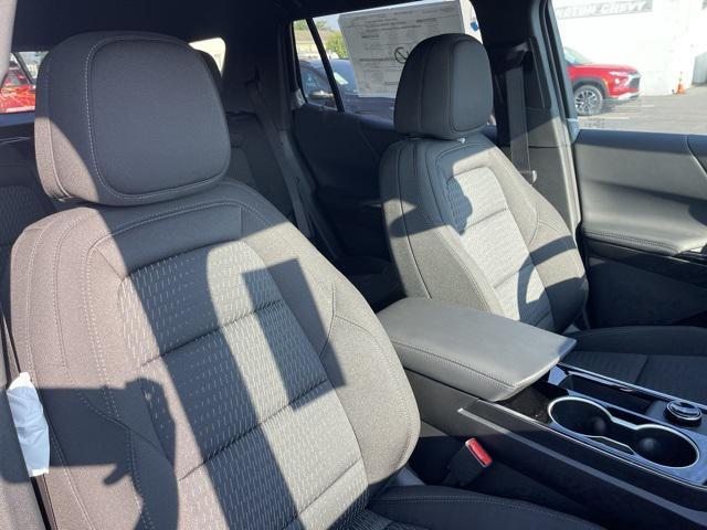new 2026 Chevrolet Equinox car, priced at $29,995