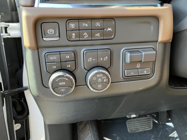 new 2025 Chevrolet Suburban car, priced at $94,645