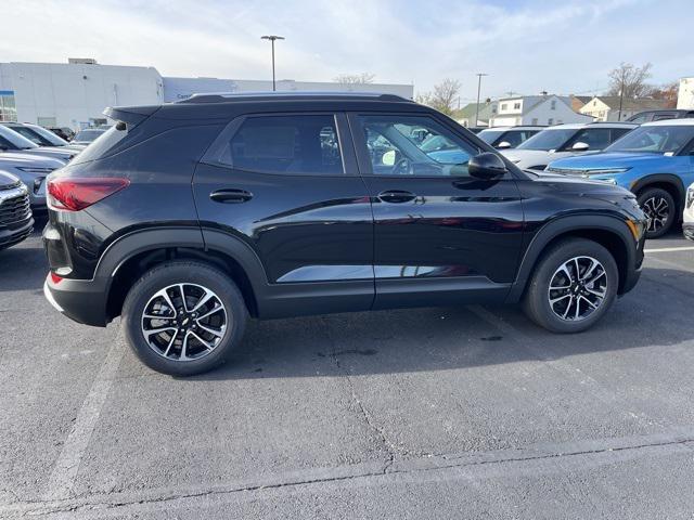 new 2025 Chevrolet TrailBlazer car, priced at $26,330