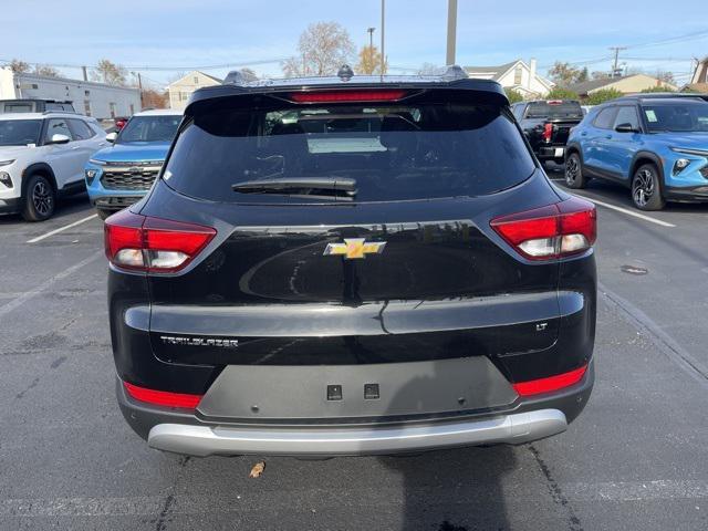 new 2025 Chevrolet TrailBlazer car, priced at $26,330