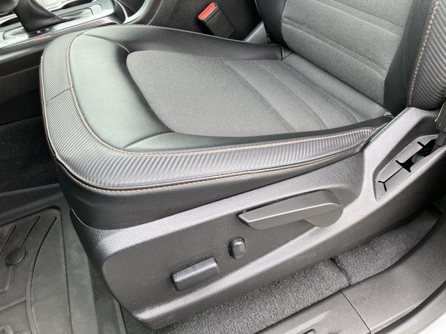 used 2022 GMC Canyon car, priced at $33,900