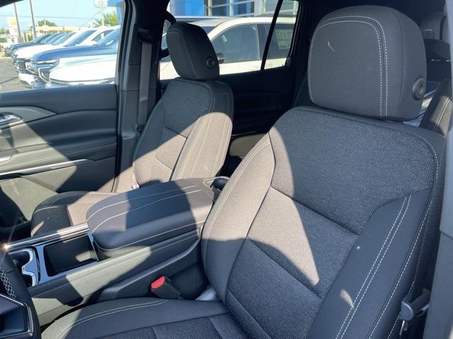 new 2025 Chevrolet Traverse car, priced at $41,505