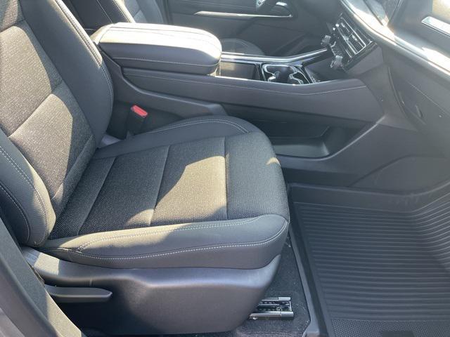 new 2025 Chevrolet Traverse car, priced at $41,505