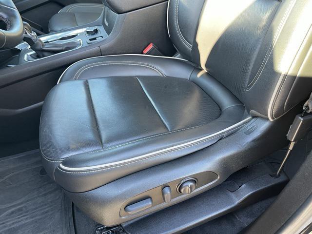 used 2023 Chevrolet Traverse car, priced at $36,549