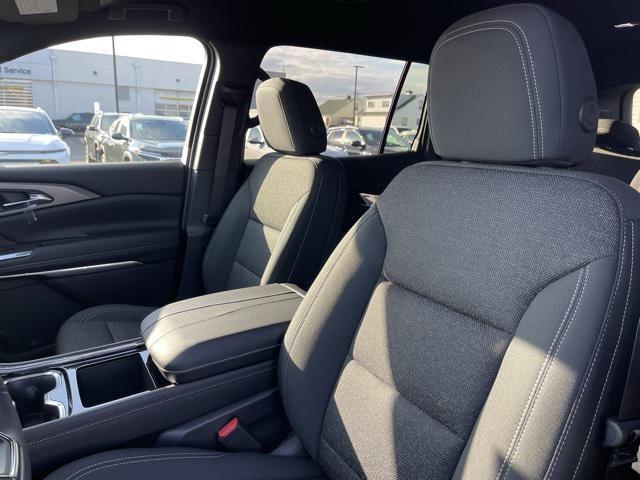 new 2026 Chevrolet Traverse car, priced at $42,545