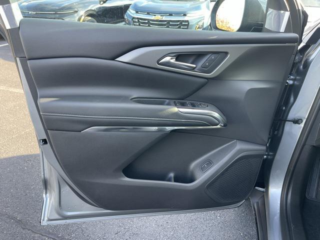 new 2026 Chevrolet Traverse car, priced at $42,545