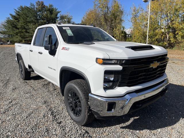 new 2025 Chevrolet Silverado 3500 car, priced at $59,175