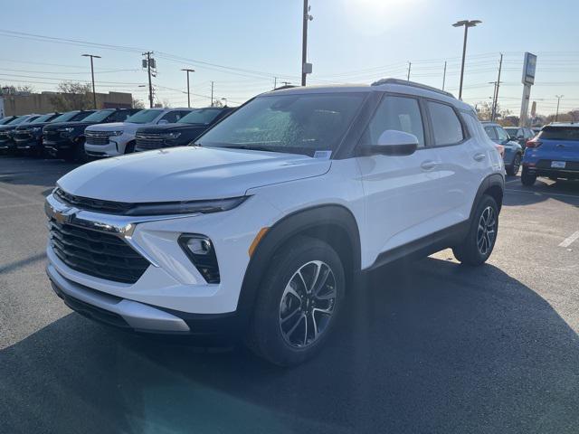 new 2025 Chevrolet TrailBlazer car, priced at $27,300